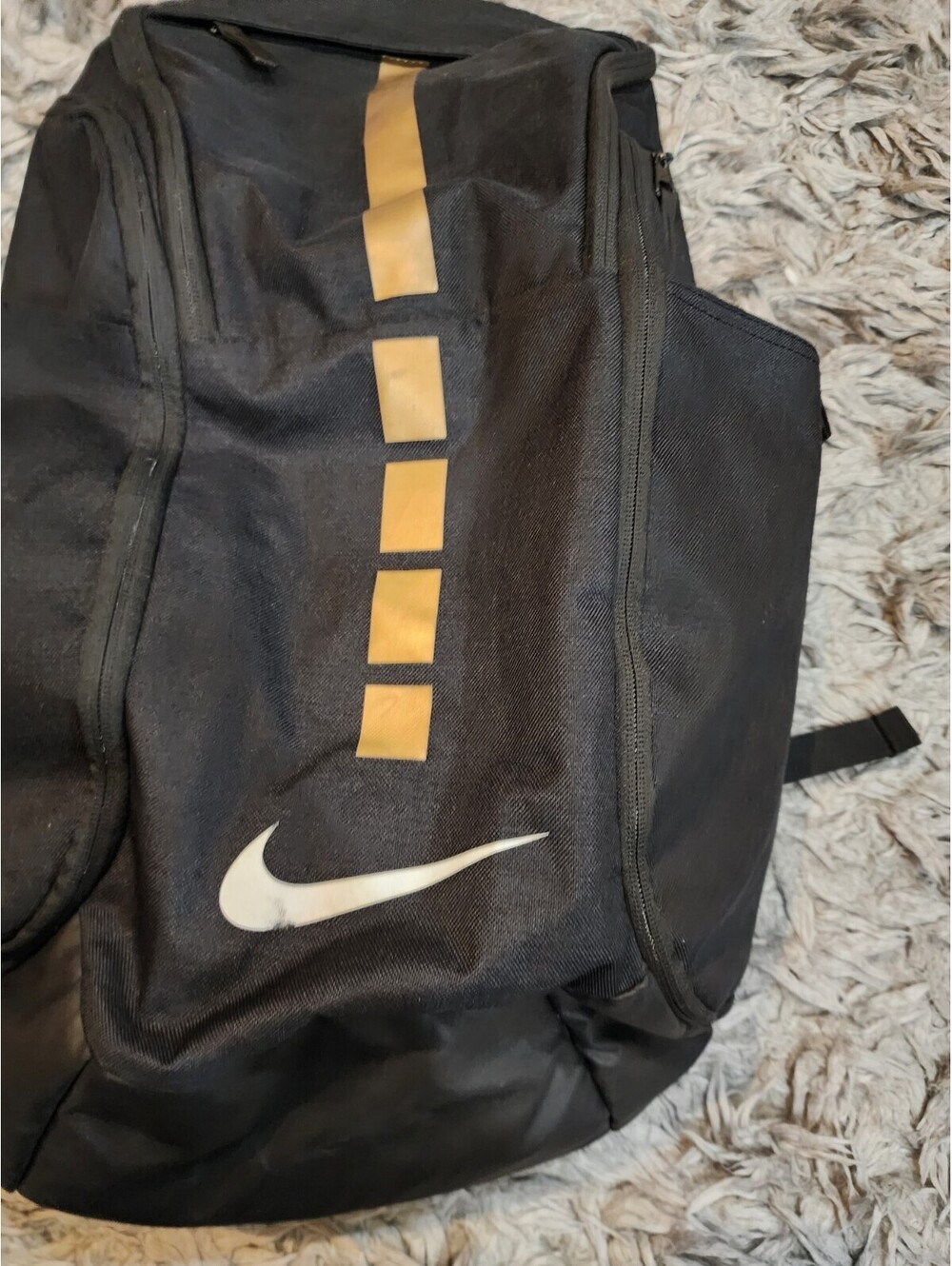 Nike Hoops Elite Pro Backpack Negro Y Dorado  32 Ltros 17pulg Basketball BA5554
